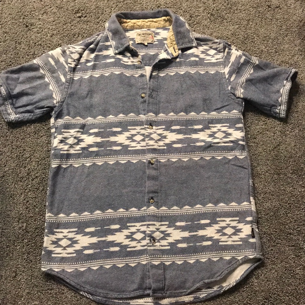 Burton Button up